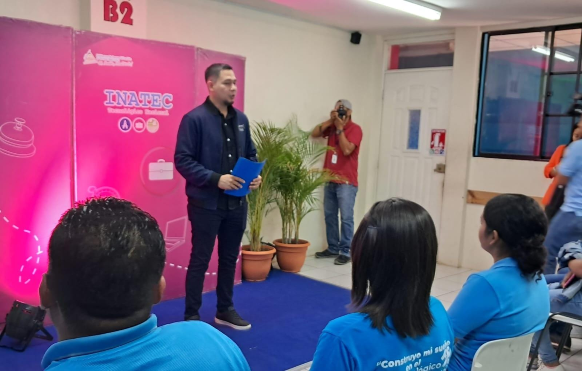 Carrera técnica en inglés en centros tecnológicos