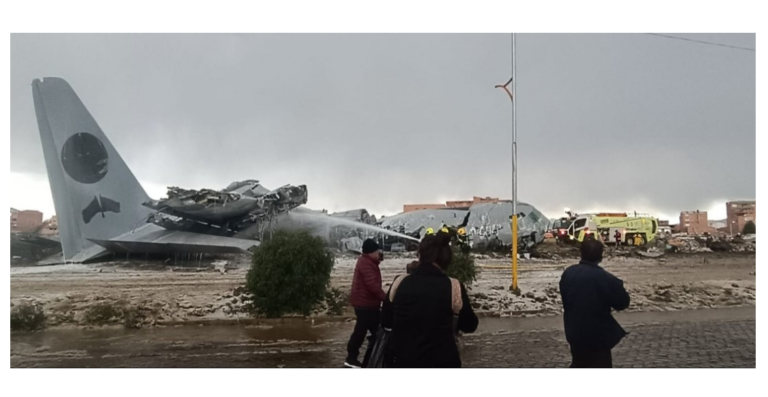 Al menos 15 fallecidos por el accidente aéreo en Bolivia