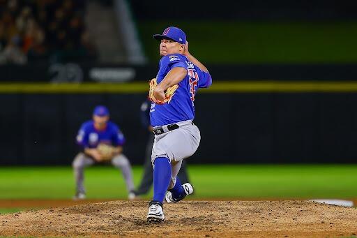 Ronald Medrano, lanzador nica, sale lesionado en la Serie Caribe