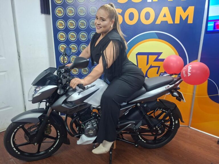 Tu Nueva Radio YA y Moto Repuestos Robelo listos para el Gran Sorteo de la Bajaj Pulsar NS 125 en Ya Tu Boda