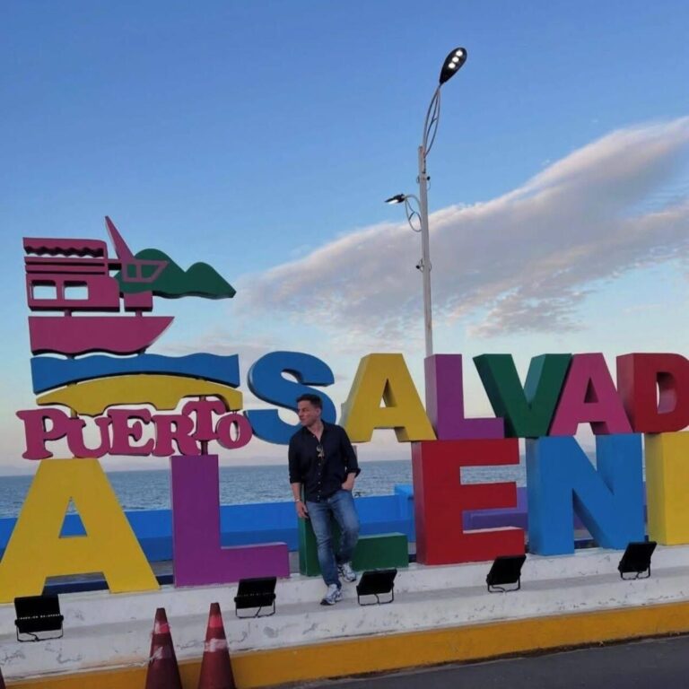 Thomas Wlaschiha disfruta del Puerto Salvador Allende y cautiva a Managua