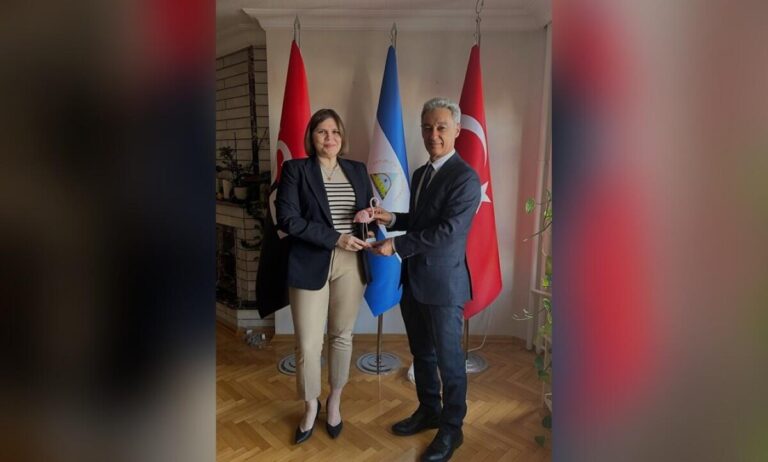 Alcalde de Eskil visitaba embajada de Nicaragua en Türkiye
