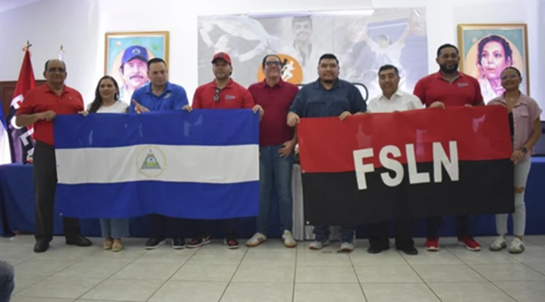 Dantos reciben pabellón nacional para representarnos en la Champions de Béisbol
