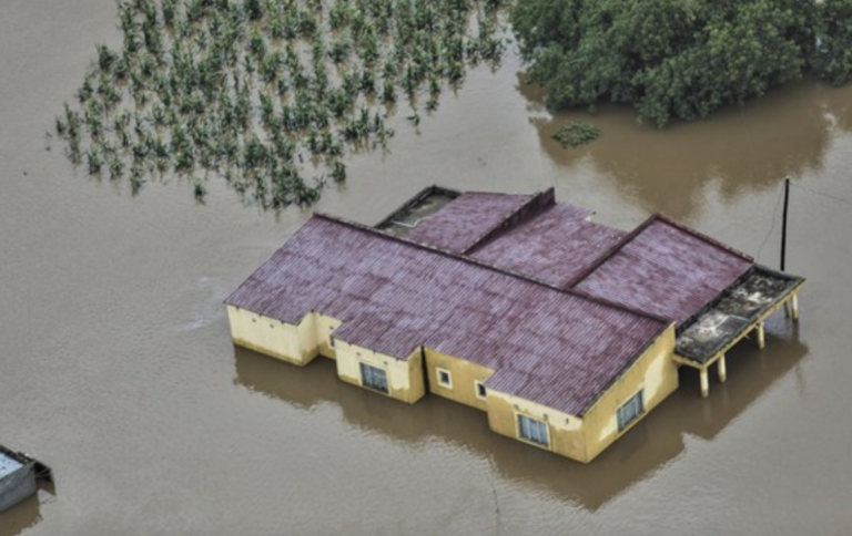Etiopía declara duelo nacional por inundaciones que dejan 80 muertos