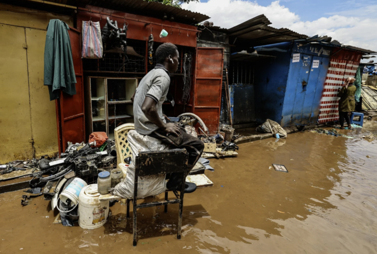 Aumenta a 108 el número de muertos por las lluvias torrenciales e inundaciones en Kenia
