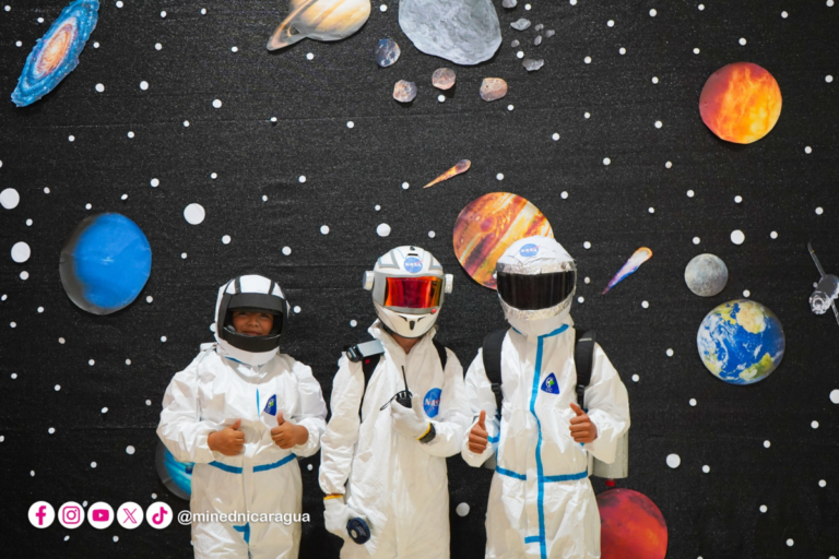 MINED impulsa inscripción de clubes de astronomía para fomentar aprendizaje científico