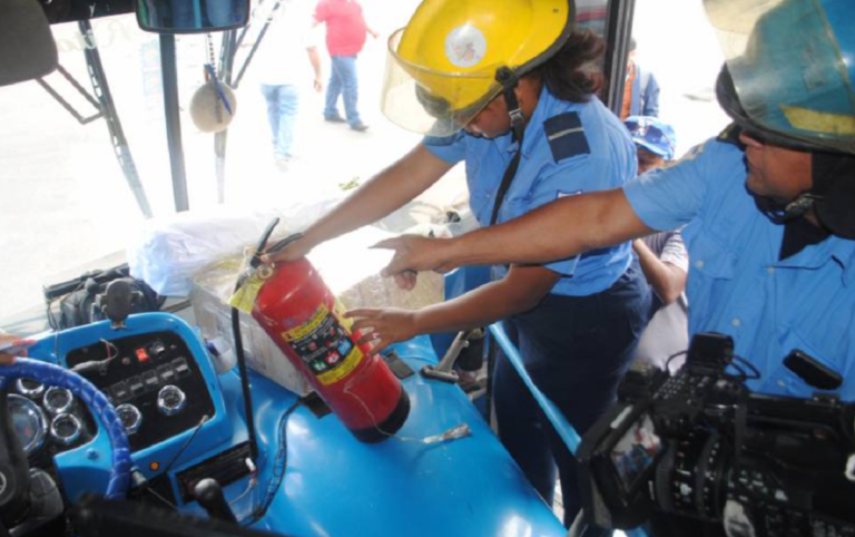 Bomberos Unidos refuerzan inspecciones en el Mercado Mayoreo durante Semana Santa
