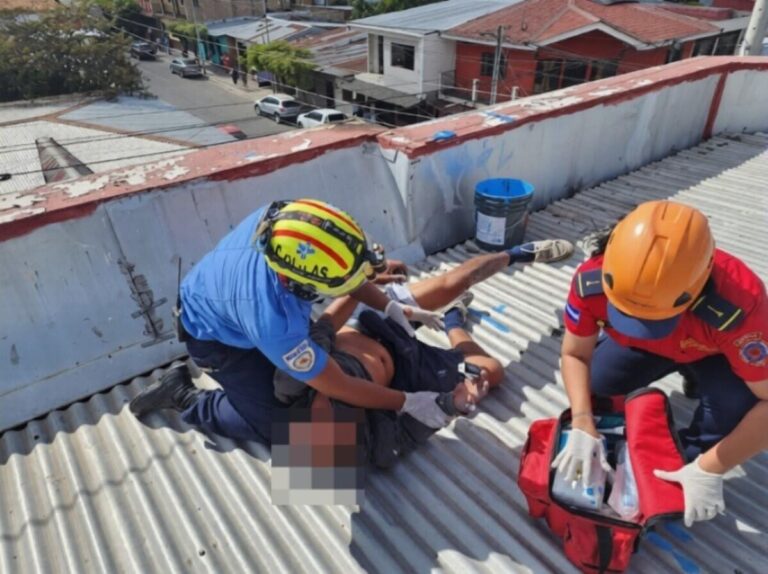 Estelí: Obrero resulta lesionado por descarga eléctrica mientras pintaba clínica