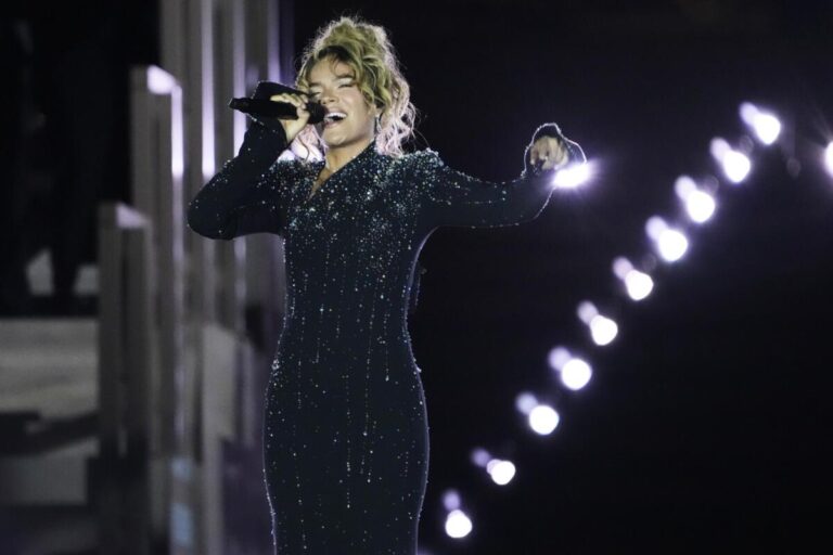 Karol G hará historia como cabeza de cartel en Coachella 2026