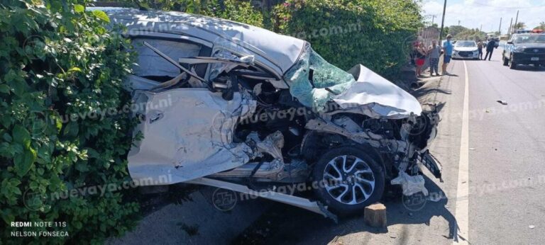 Carazo: dos vehículos desbaratados, una lesionada y un capturado deja violento accidente