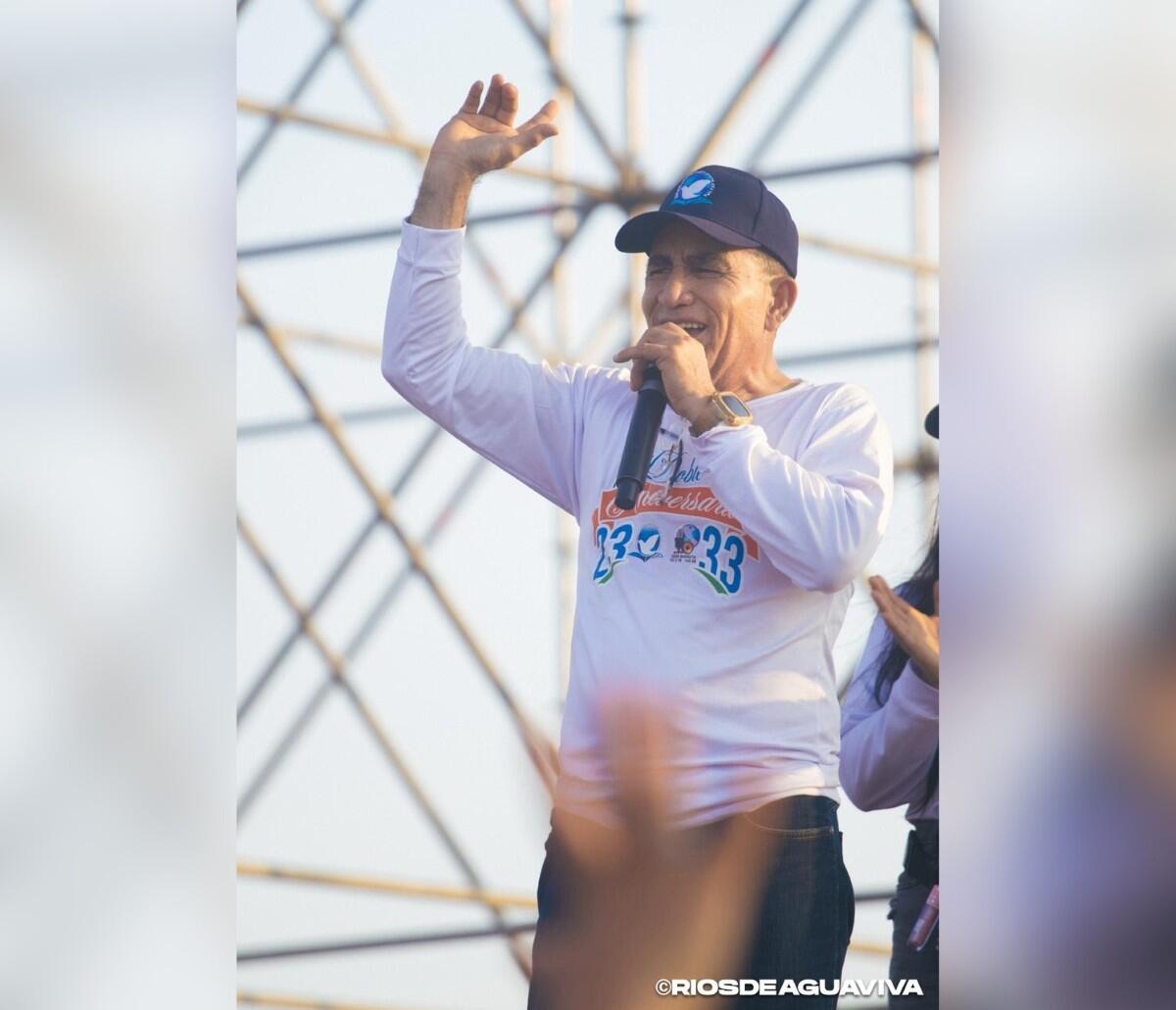 El reverendo Omar Duarte Pérez