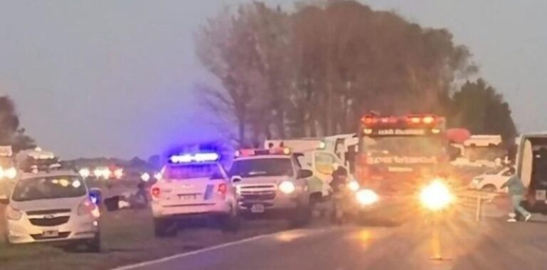 Choque frontal en Argentina deja 4 muertos y 3 heridos