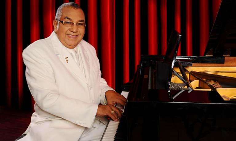 Alci Acosta ya se encuentra en Nicaragua para su esperado concierto