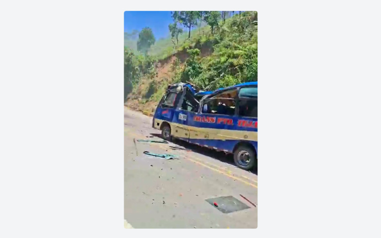 Muertos y heridos en un ataque con artefacto explosivo contra un bus en Colombia