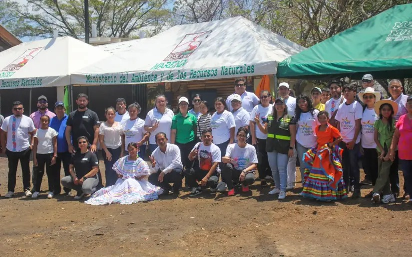 Tiangue Ambiental con la participación de 40 protagonistas en el Volcán Masaya