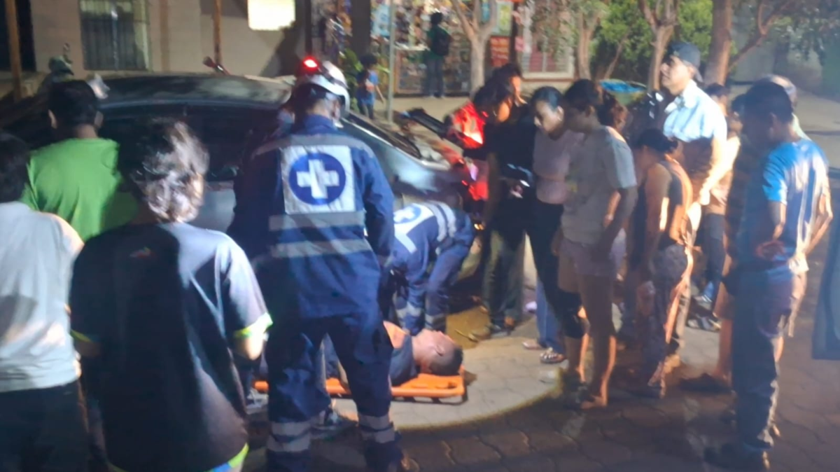 Motorizado arrolla a hombre al bajar de camión en Jinotepe