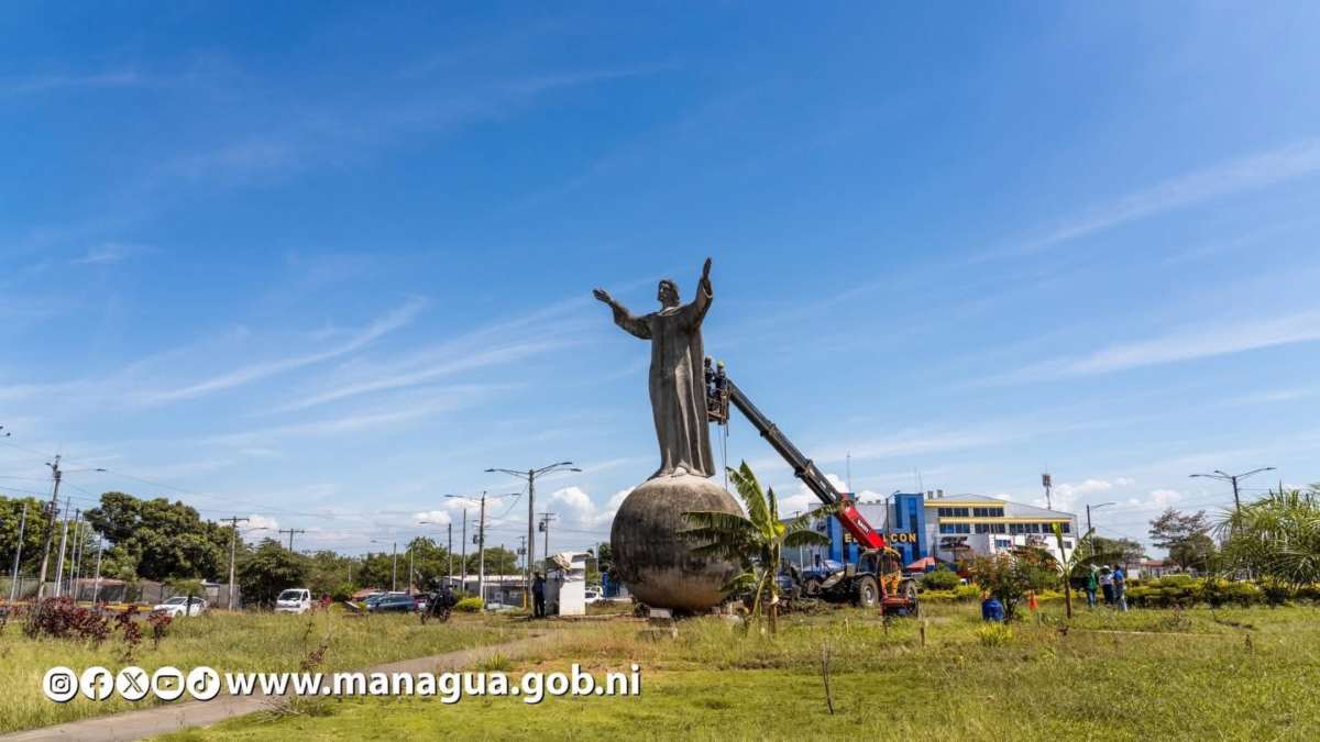 Desmontan Cristo Rey en Managua para nueva pista vial