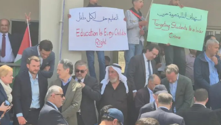 Nicaragua visita la aldea Al-Mughayyir en Palestina