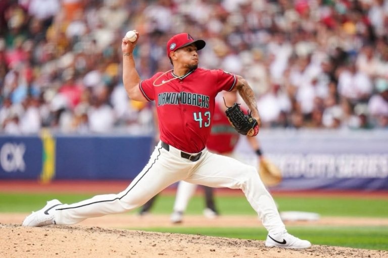 Jonathan Loáisiga permite carrera en paliza de Cerveceros de Milwaukee ante Diamondbacks de Arizona