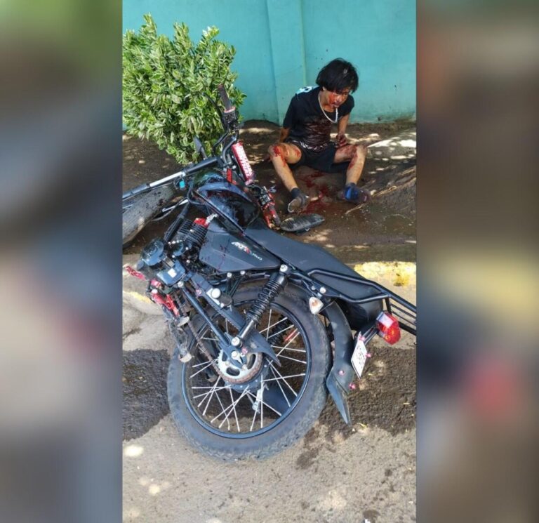 Motociclista muere apuñalado por su antiguo amigo de escuela en el Barrio Riguero