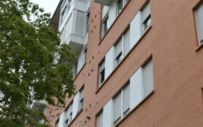 Una nicaragüense muere intentando escapar por una ventana en España