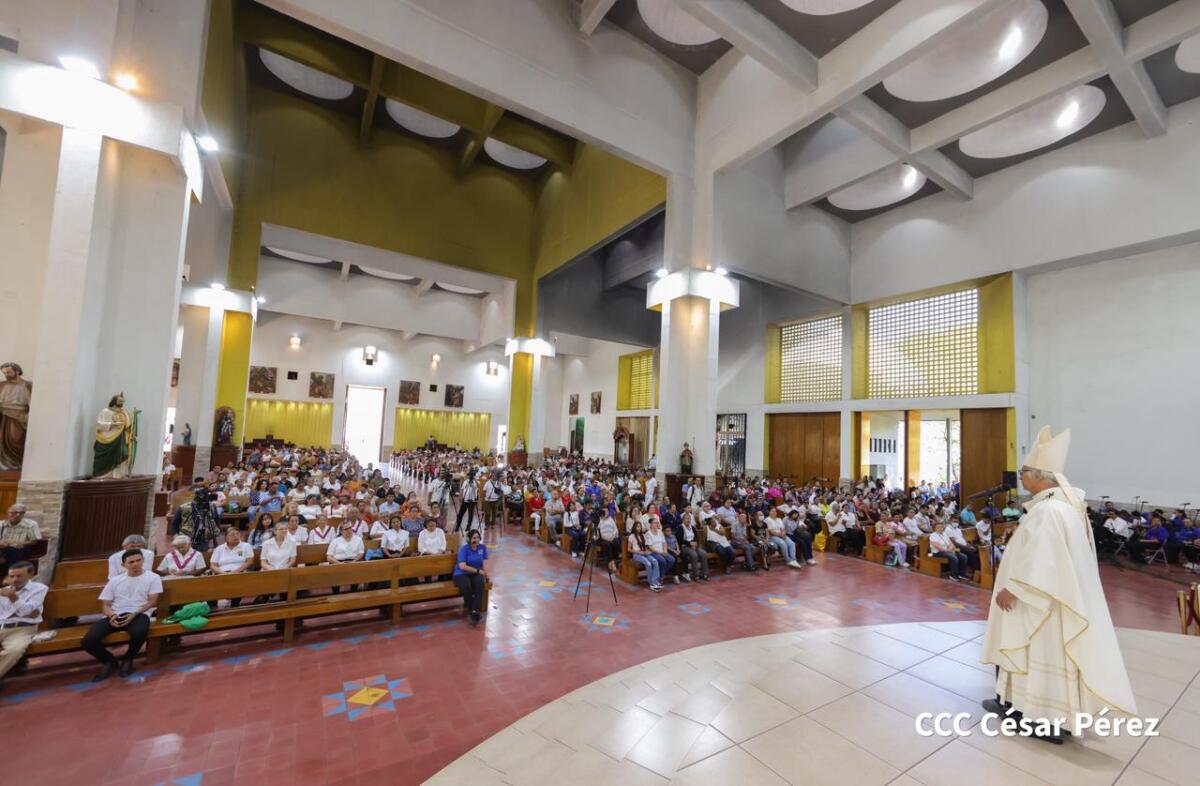 Managua vive masiva celebración de Domingo de Pascua