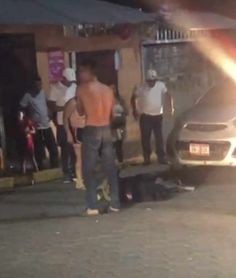Peatón muere impactado por taxi en Rosita, Caribe Norte