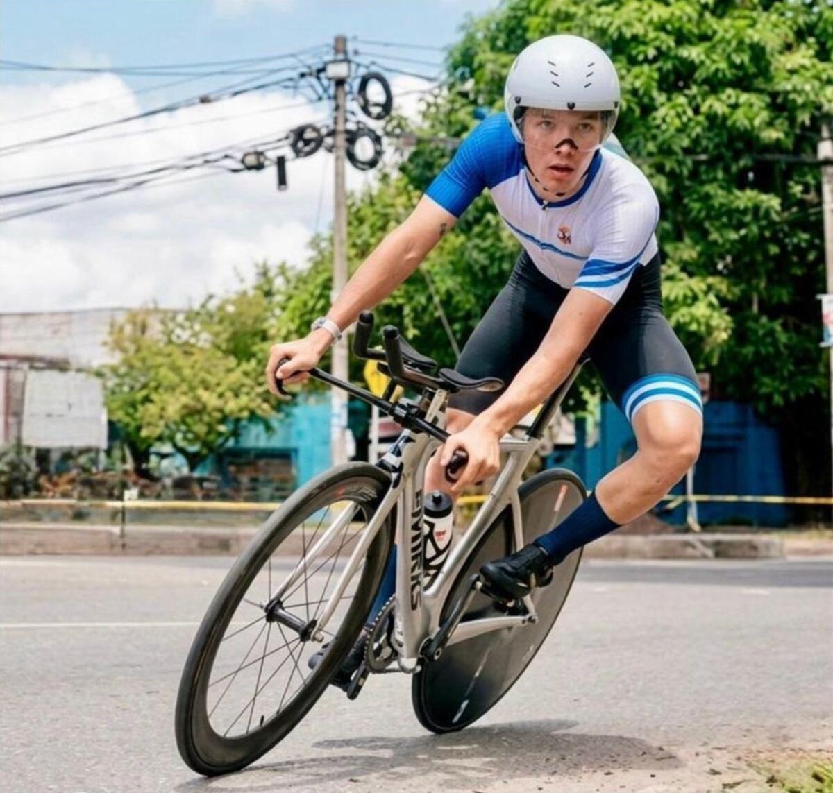 El ciclista nicaragüense Adrián Solís