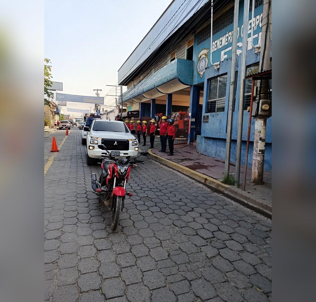 Bombera Roxana Espinoza fallece y recibe honores en Estelí.