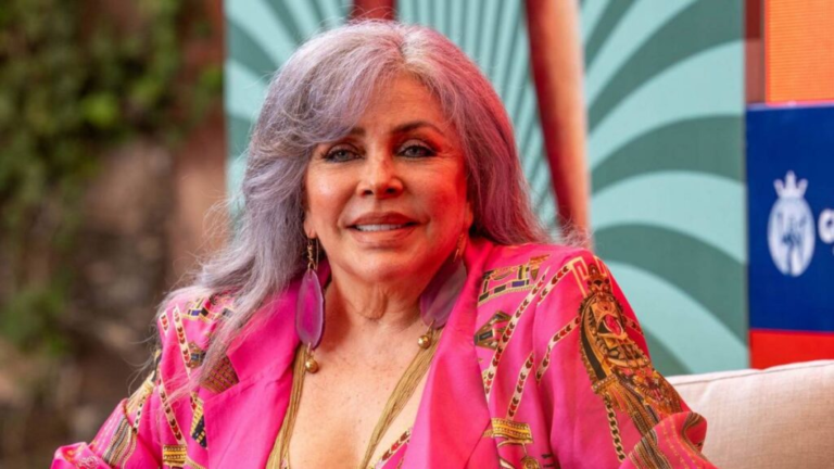 Verónica Castro confirma que sigue distanciada de Cristian Castro