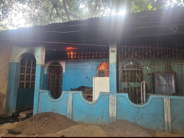 Casi 700 mil córdobas en pérdidas deja incendio de 3 viviendas en barrio San Benito, Chinandega