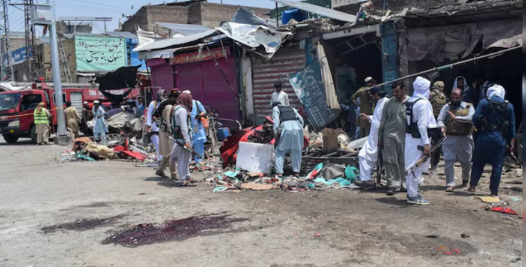 Bomba en Pakistán deja nueve muertos en un mercado