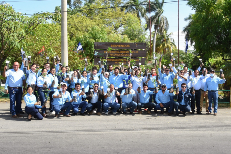 MARENA celebra Día de la Dignidad Nacional con masiva jornada de reforestación y cultura
