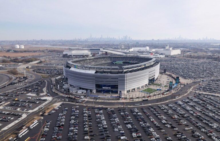 Bajan a 98 dólares los precios de viaje en tren para el Metlife Stadium