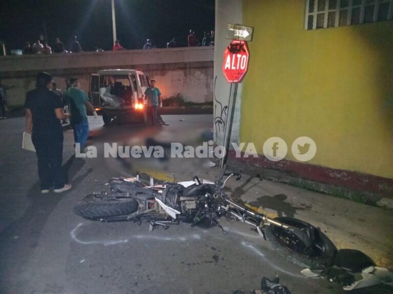 Brutal choque en Rubenia deja un motociclista muerto y su acompañante sin una pierna