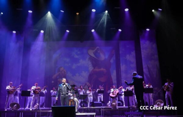 INCANTO rinde homenaje a las Madres en concierto de Mariachi Lírico en Teatro Nacional