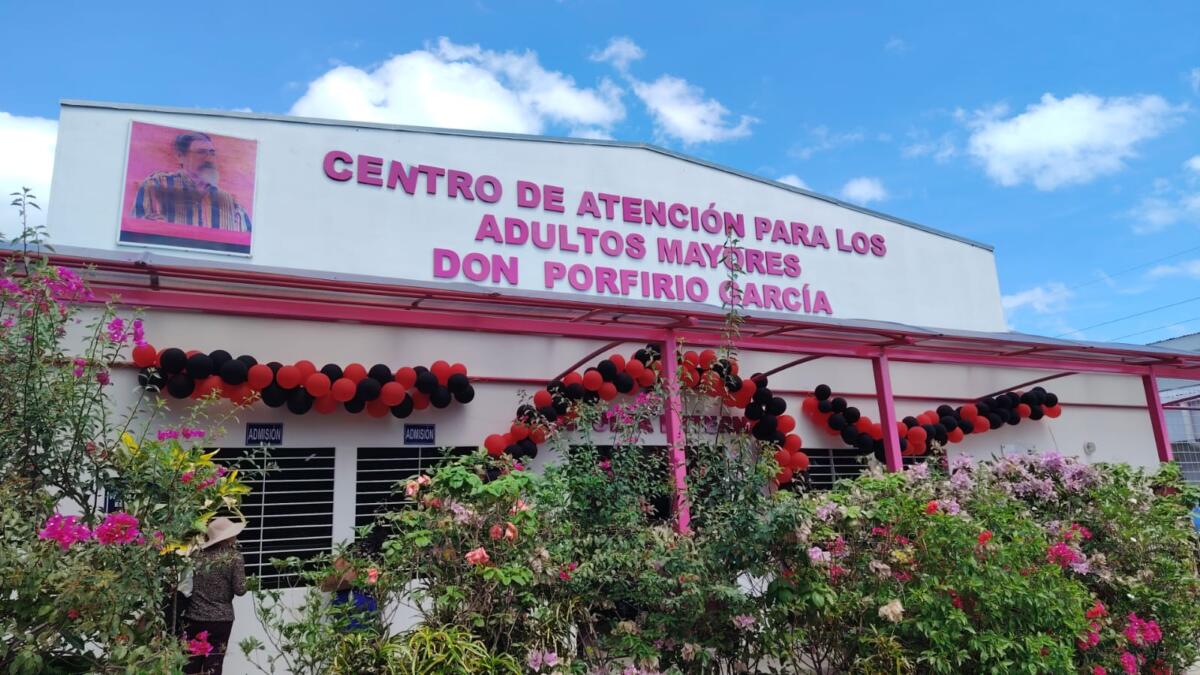 Centro de Atención para Adultos Mayores Porfirio García