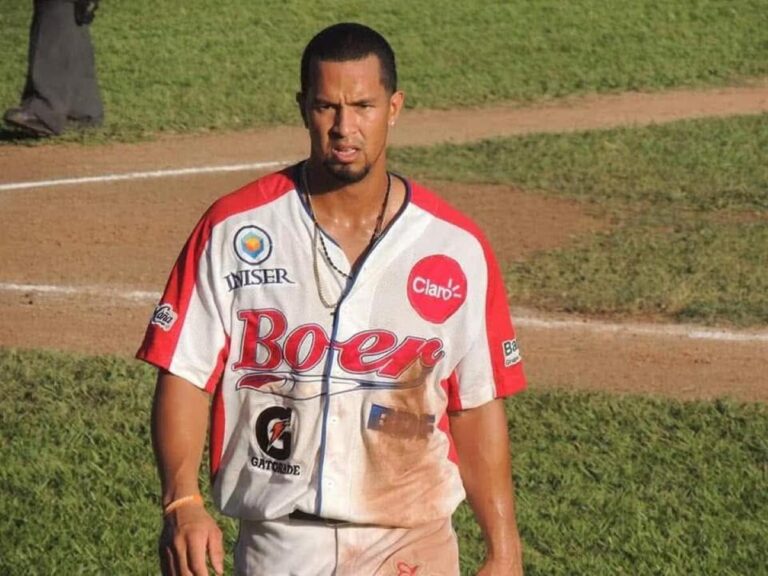 Cheslor con tres cuadrangulares y Alemán con blanqueada, los peloteros de la semana
