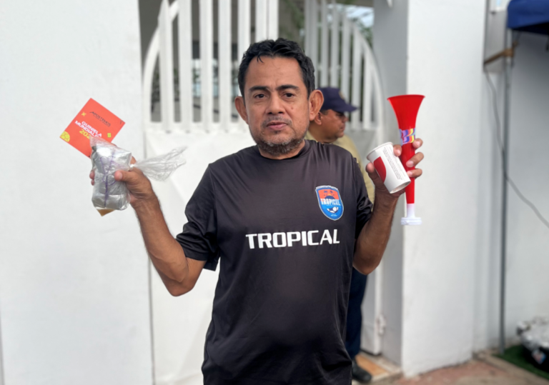 Con nacatamales, café y repostería Tu Nueva Radio YA deleitó a los capitalinos en el lanzamiento de la temporada mundialista