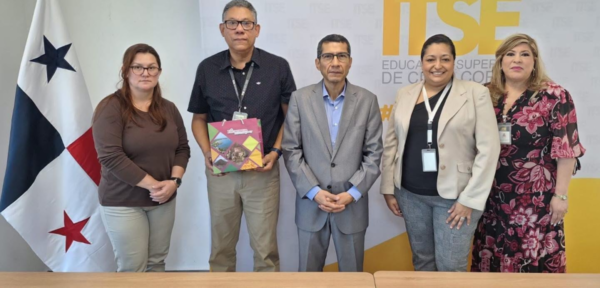 Embajada de Nicaragua visita Centro de Investigación e Innovación Educativa, Ciencia y Tecnología en Panamá
