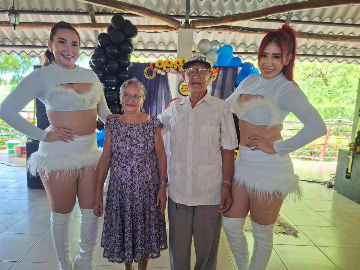 Managua: pareja de 60 años deslumbra hoy