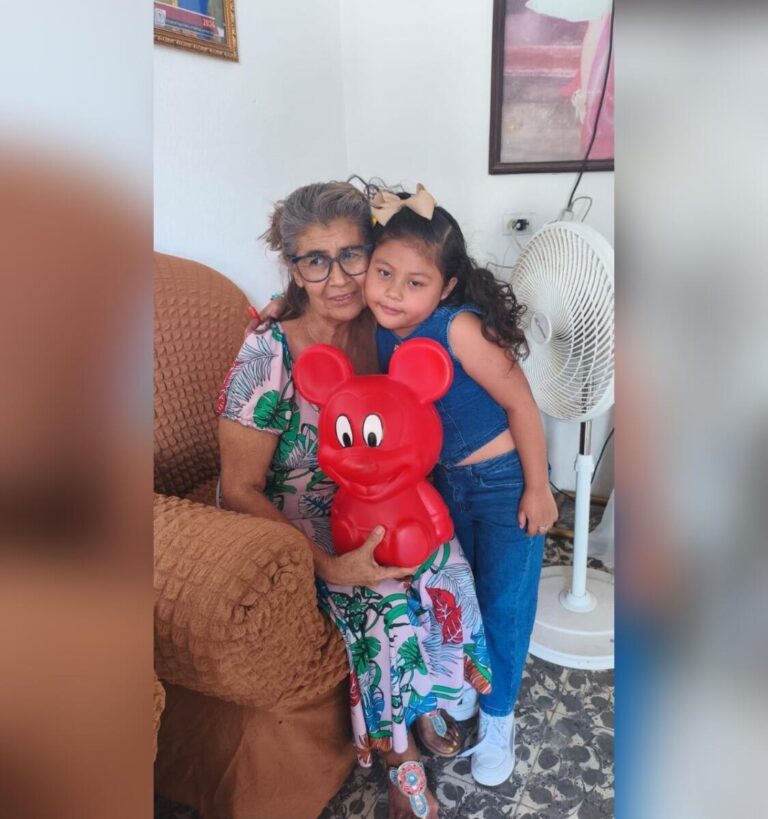 Niña de 6 años dona ahorros para repatriar a nica fallecida en España