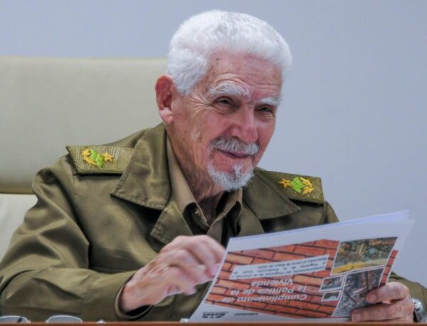 Cuba lamenta muerte del Comandante Ramiro Valdés Menéndez