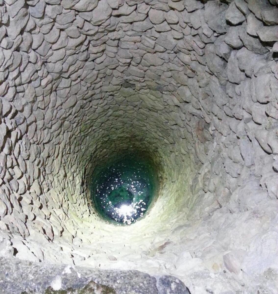 El Viejo: Limpia pozo y muere en finca