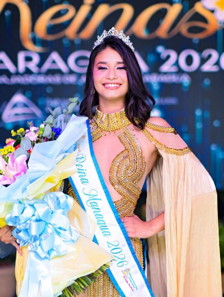 Samantha Murillo es coronada Reina Nicaragua, edición Managua