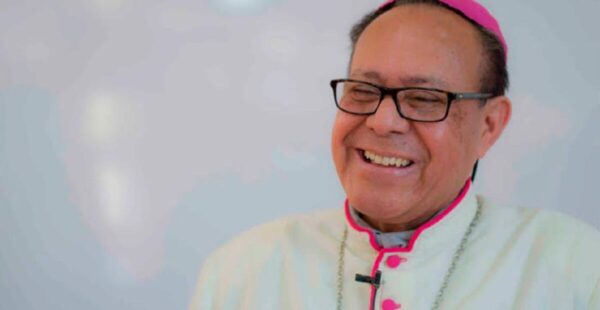 Ministerio del Interior da a conocer que el Señor Obispo Emérito Abelardo Mata se encuentra en su casa