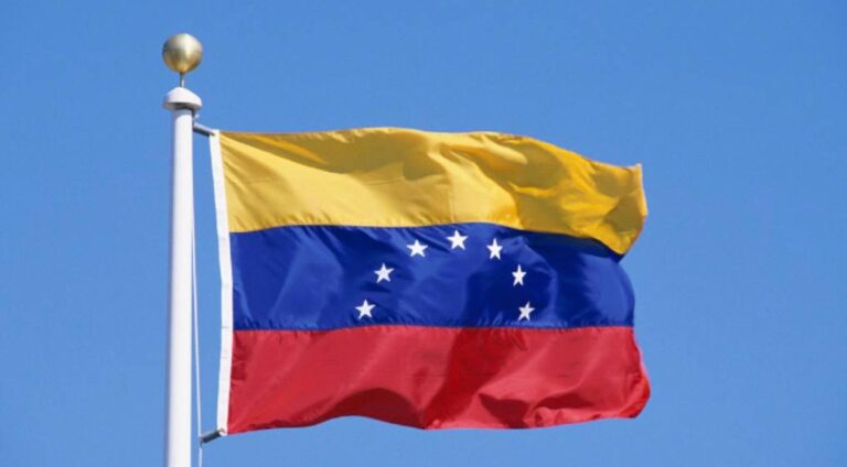 Venezuela eleva a 4,490 los muertos por doble sismo