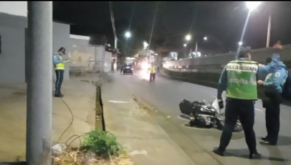 Muere capitalino en Rubenia al chocar en moto contra objeto fijo