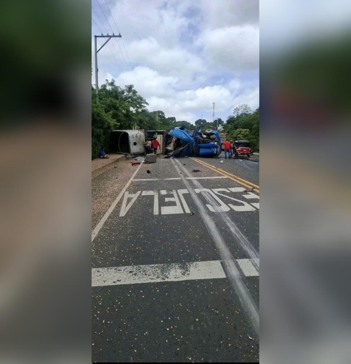 El cabezal causó múltiples destrozos