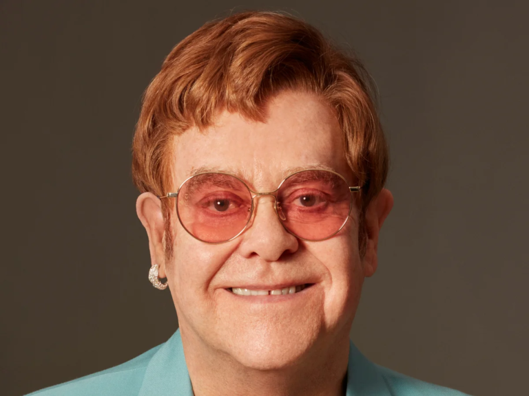 Elton John celebra 36 años de sobriedad: «Salud por la vida»